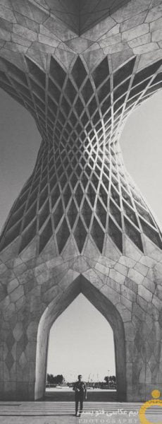 نیما شاه محمدی برج آزادی